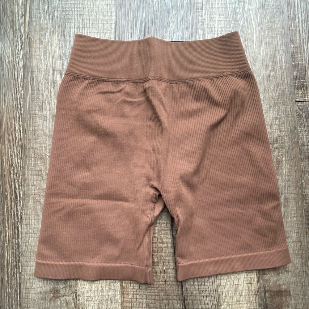 Seamless Ribbed Shorts